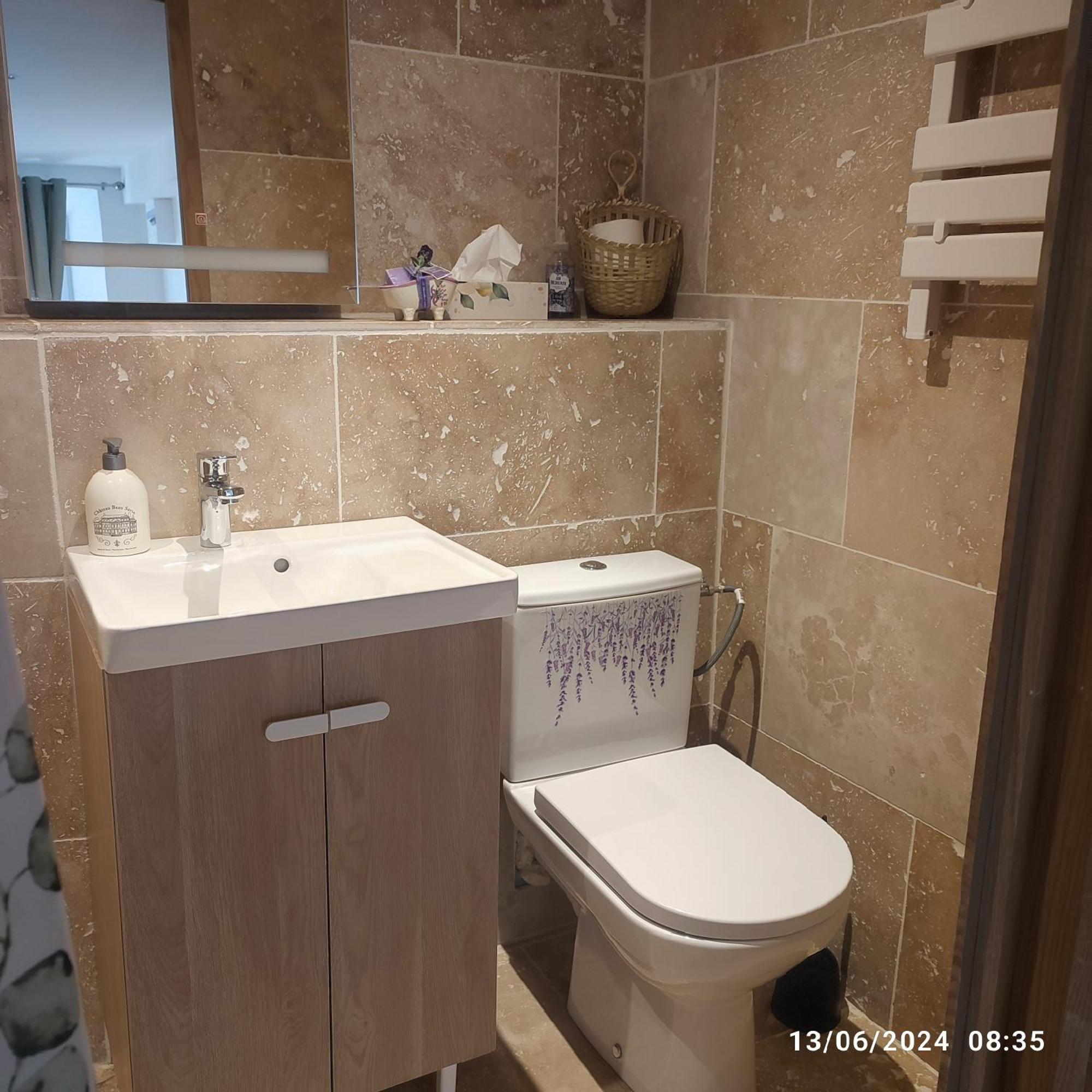 Logement Le Gabian Ampus Экстерьер фото
